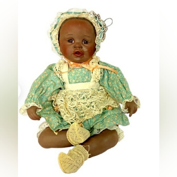 Vintage Ashton Drake Galleries Porcelain Dolls (2pair) - Picture 3 of 12